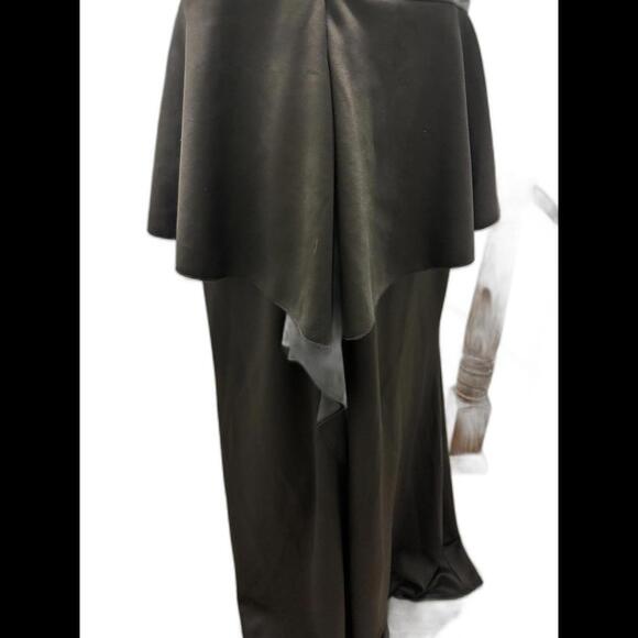 Fashion 2 Fiqure Elegant Black Peplum Maxi Dress-Gown Size 3/20-22 - Picture 3 of 3